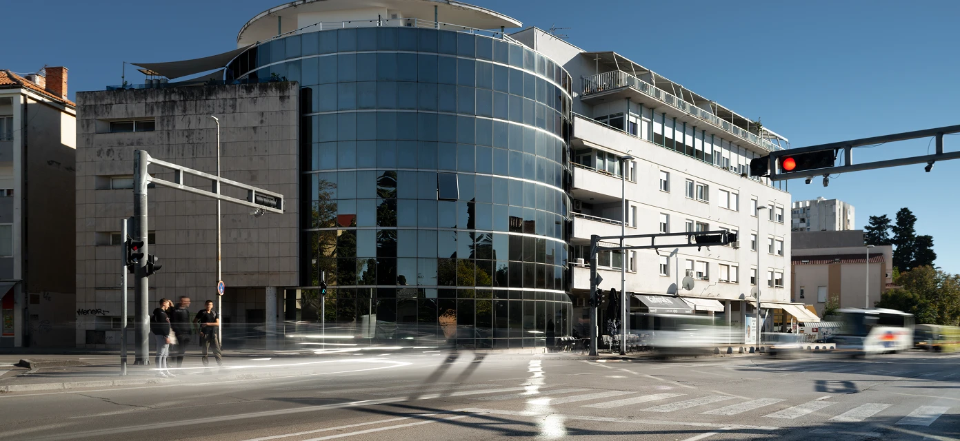 Stambeno-poslovni blok Voštarnica by Atrij Architects