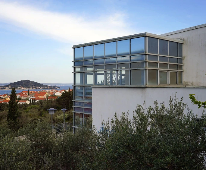 Valentin Klarin Elementary School by Atrij Architects